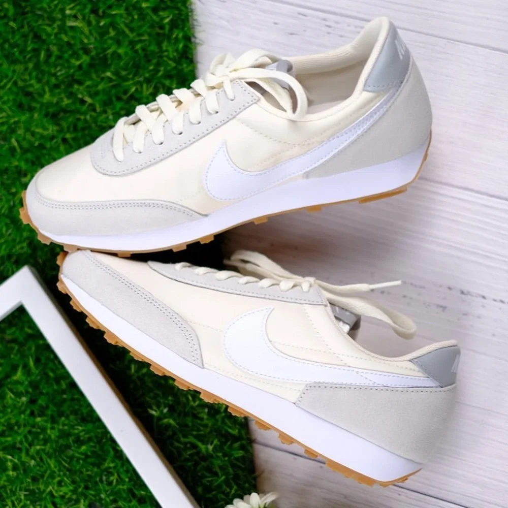 NIKE Daybreak Sneakers Shoes NEW Shoe - Picture 1 of 16